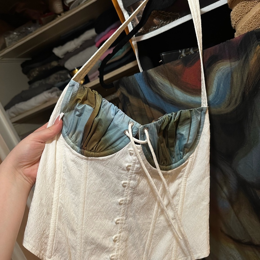 The kript seraph halter neck corset top with matching marble skirt - Picture 9 of 13